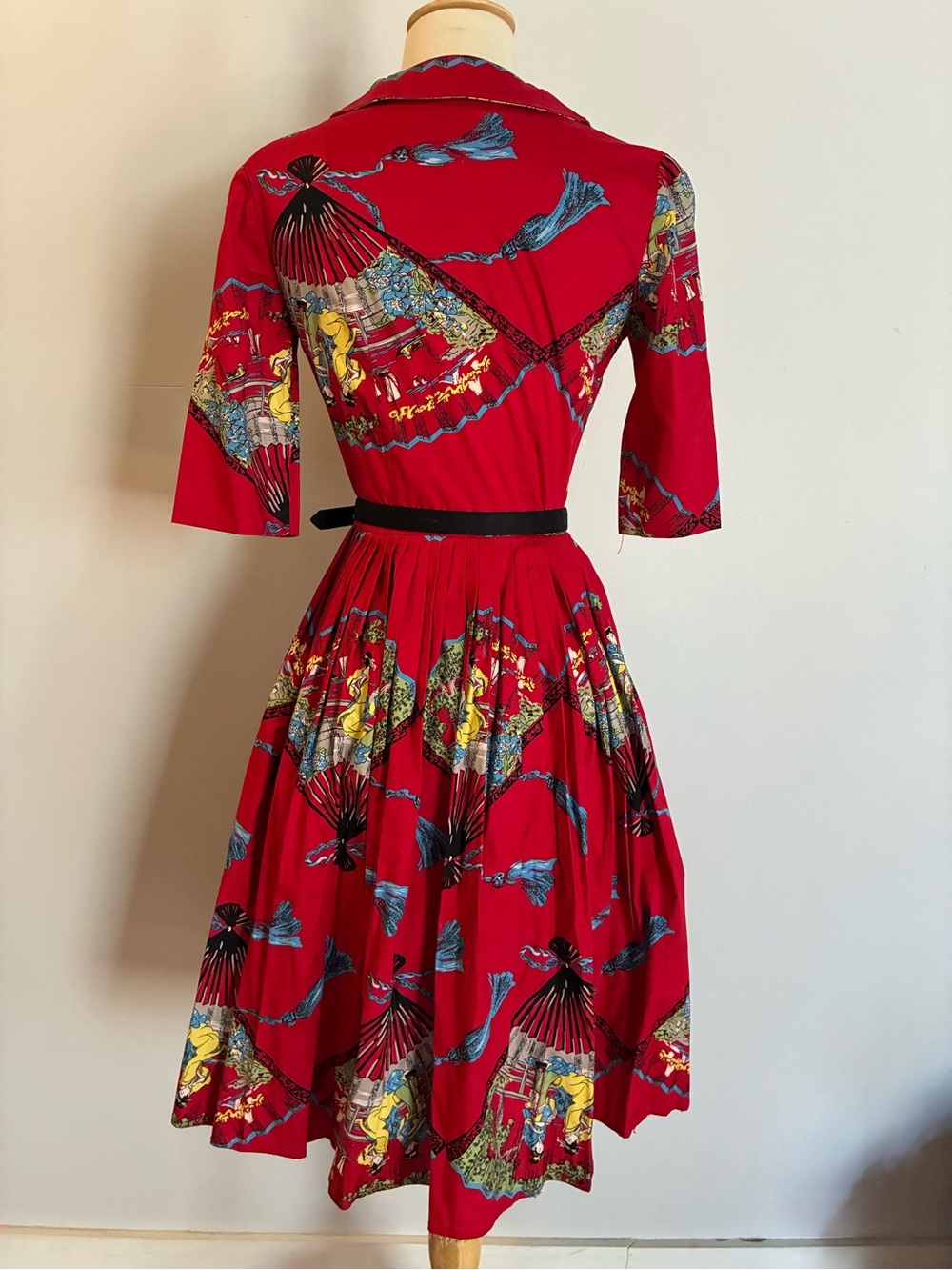 Trashy Diva Red Fans Shirtdress - Picture 6 of 7